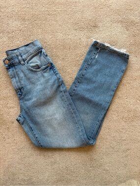 DL1961 Women's Light Blue Straight-Leg Jeans